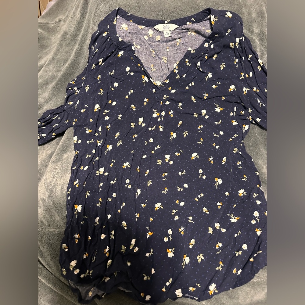 Croft & Barrow Navy Floral Top